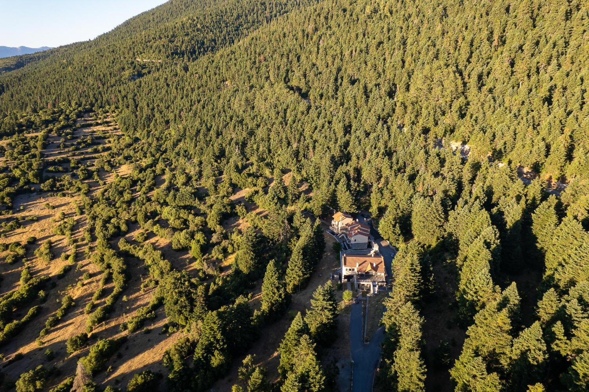 Natura Hotel Vitina Exteriér fotografie
