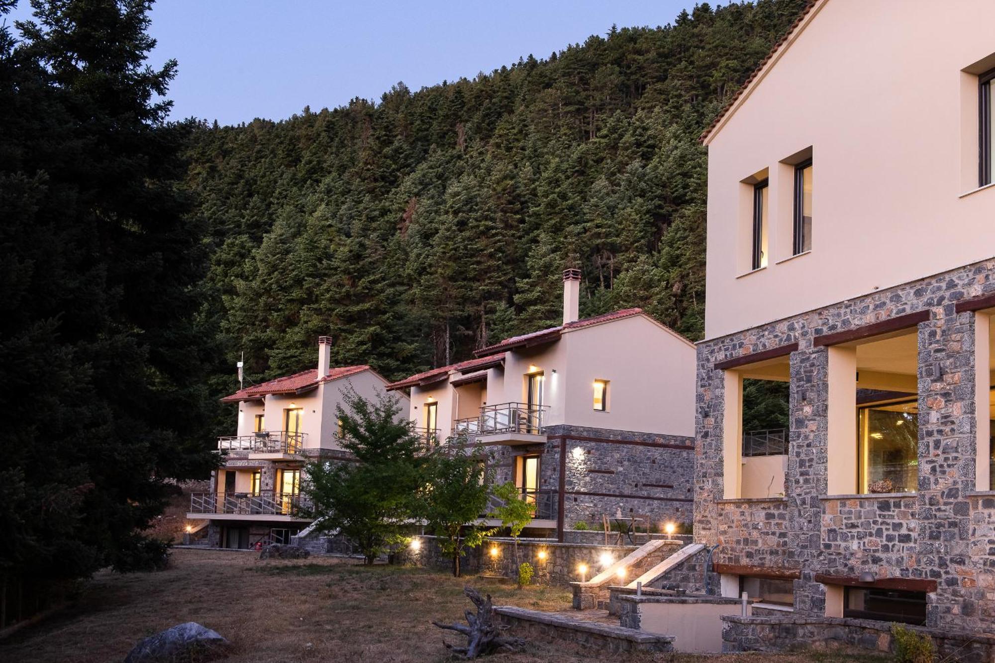 Natura Hotel Vitina Exteriér fotografie
