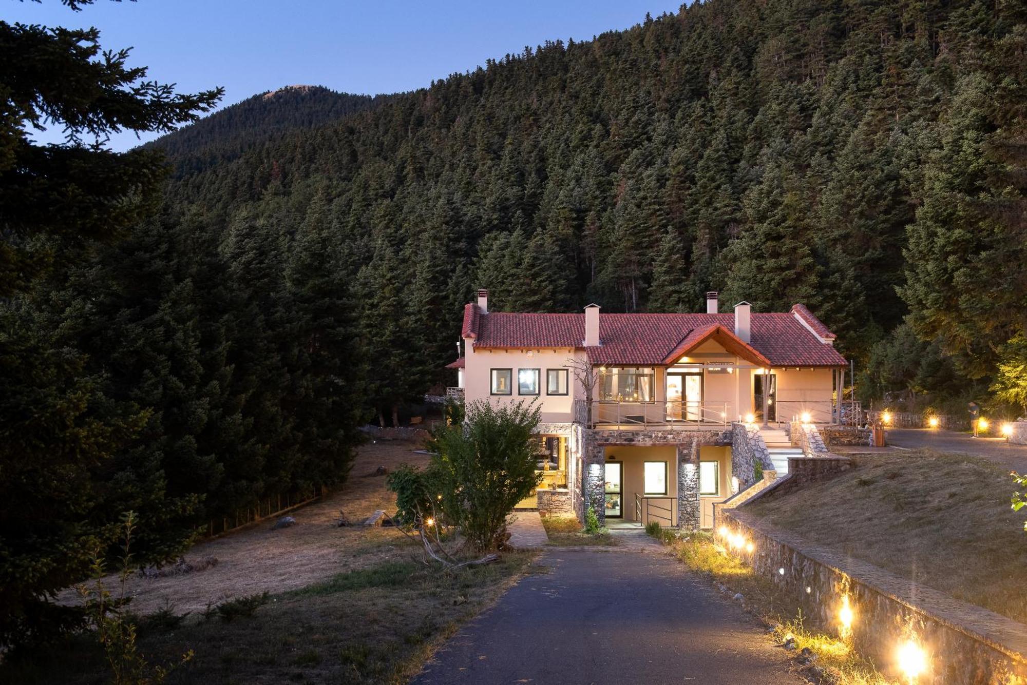 Natura Hotel Vitina Exteriér fotografie